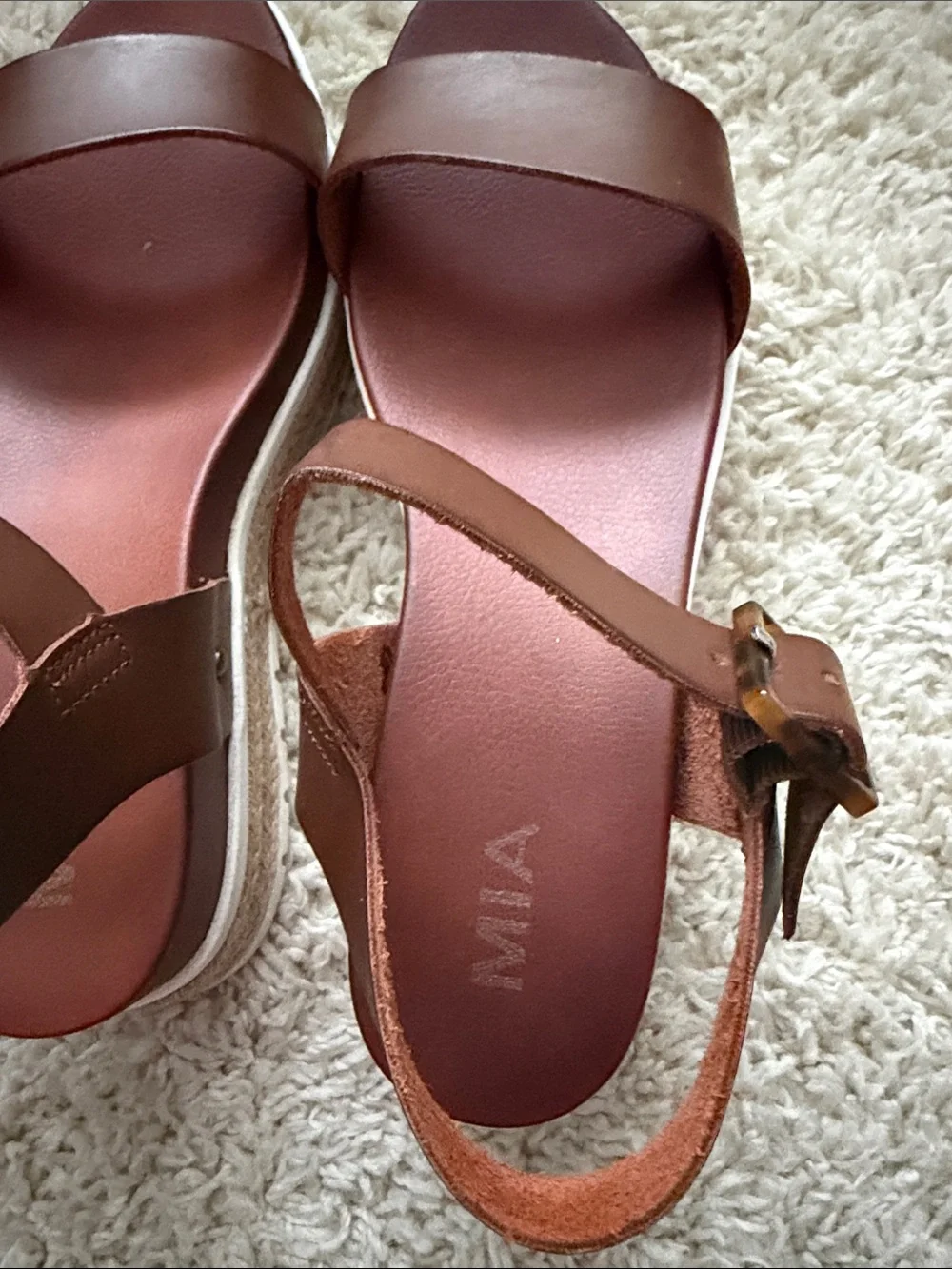 MIA comfortable brown